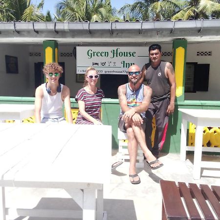 Green House Inn Trikunamalaja Zewnętrze zdjęcie